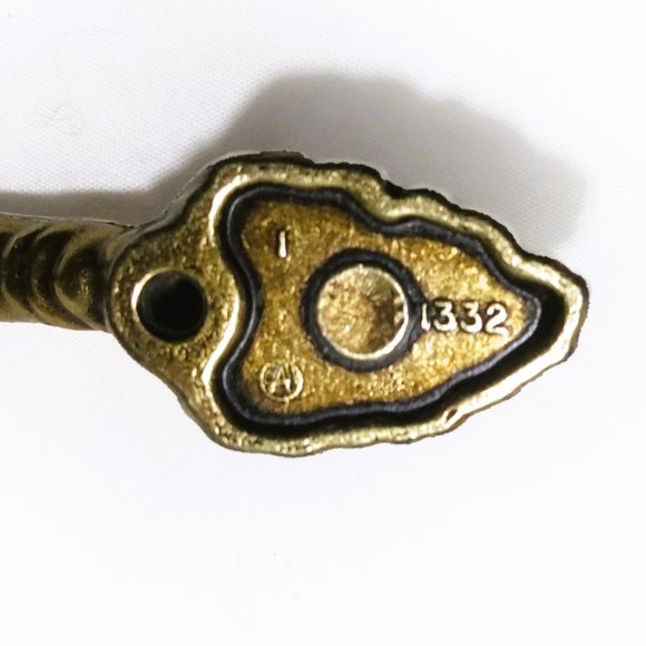 Lot of 23-Vintage Amerock Fruit Design Drawer/Cabinet Pulls-Screws Inc. - Picture 9 of 11